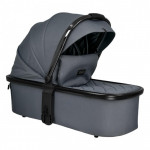 Μια εξαιρετική νέα προσθήκη ήρθε στην οικογένεια της Bebe Stars με σκοπό να διευκολύνει κάθε γονέα!Το Mirage 2 σε 1 πολυκαρότσι είναι στυλάτο, μοντέρνο, άνετο, ευέλικτο και όπως πάντα ποιοτικό&nbsp; με την υπογραφή της Bebe Stars!Ο καινοτόμος αυτόματος μηχανισμός Quick –Twist του τιμονιού γονέα με τ