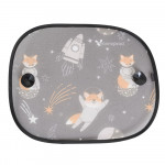 Η φωτογραφία δείχνει Με τον χαρούμενο σχεδιασμό τους, τα σκίαστρα αυτοκινήτου παρέχουν εξαιρετική αντηλιακή προστασία και άνεση στους μικρότερους επιβάτες.