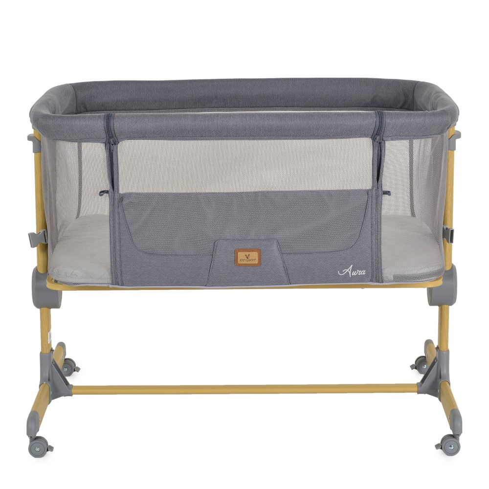 Το Aura Baby Bed δημιουργείται με προσοχή στην κάθε λεπτομέρεια, διασφαλίζοντας ότι το μωρό σας είναι πάντα κοντά σας! Πρακτικό, άνετο και ασφαλές, αυτό το πολυλειτουργικό βρεφικό κρεβάτι είναι η τέλεια λύση για τον ήρεμο ύπνο του παιδιού σας.