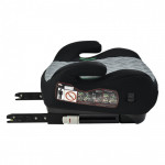 Η φωτογραφία δείχνει Το νέο booster i-Size της Bebe Stars είναι ένα κάθισμα που ανασηκώνει το παιδί στο κατάλληλο ύψος για τη σωστή εφαρμογή της ζώνης 3 σημείων του αυτοκινήτου στο σώμα του.