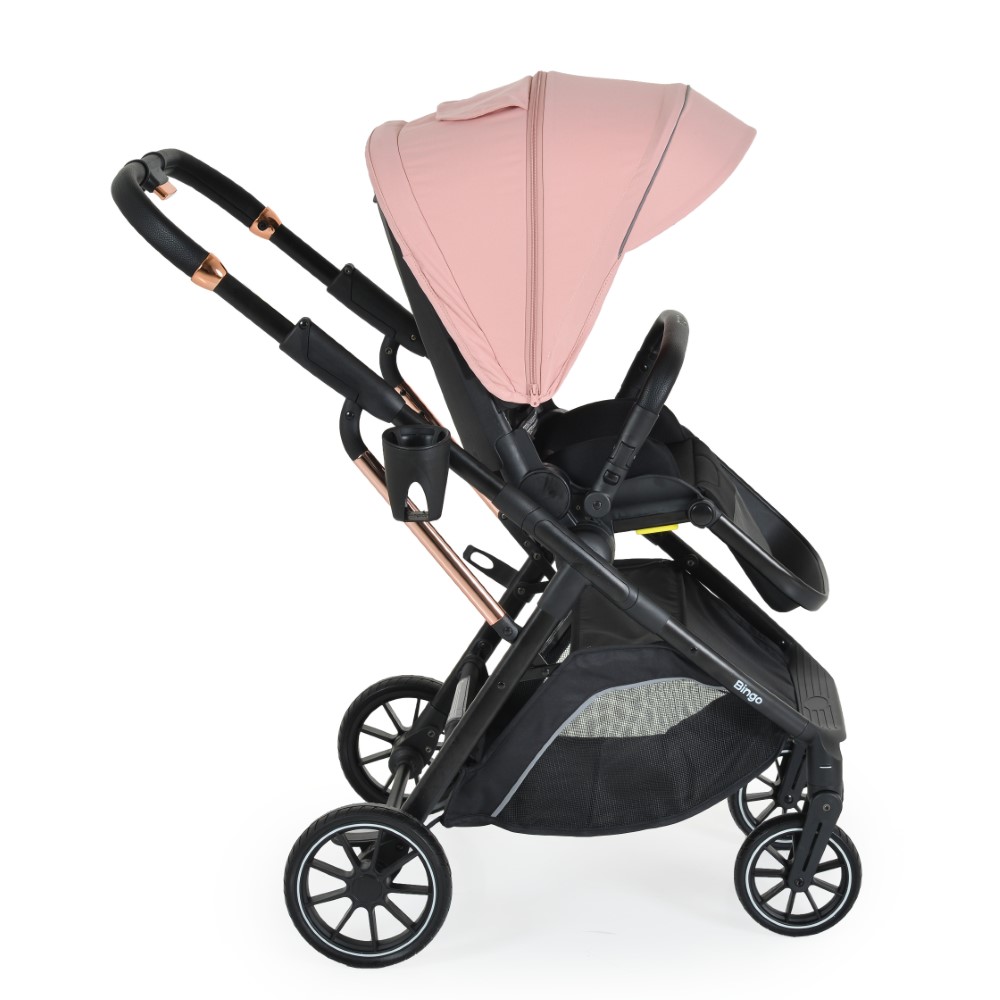 Η φωτογραφία δείχνει Το καρότσι Bingo 2-σε-1 της Moni είναι η τέλεια λύση για γονείς που αναζητούν άνεση, λειτουργικότητα και ασφάλεια.