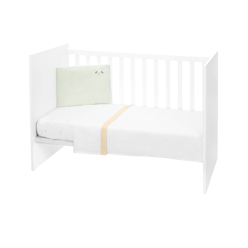 Η φωτογραφία δείχνει Σετ προίκας κρεβατιού της εταιρείας Kikka Boo.