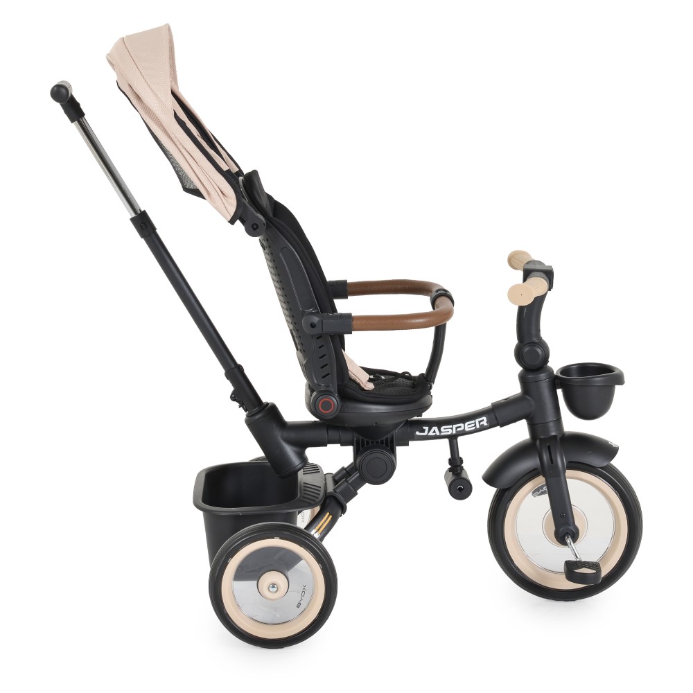 Η φωτογραφία δείχνει Το Jasper είναι το τέλειο τρίκυκλο για παιδιά άνω των 10 μηνών, με μέγιστη χωρητικότητα βάρους 25 κιλά – ο ιδανικός σύντροφος για διασκέδαση και άνεση στην αρχή του ταξιδιού του παιδιού σας!Το τρίκυκλο μπορεί να χρησιμοποιηθεί με δύο κύριες επιλογές:Τρίκυκλο με λαβή γονικού ελέγ