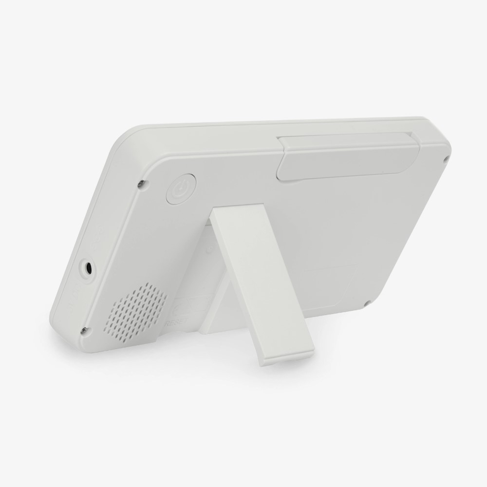 Η φωτογραφία δείχνει Παρακολουθήστε προσεκτικά το μωρό σας με το Video Baby Monitor 5'' RHEN, που προσφέρει προηγμένη τεχνολογία και εύχρηστες λειτουργίες για να εξασφαλίσετε την ηρεμία των γονιών.