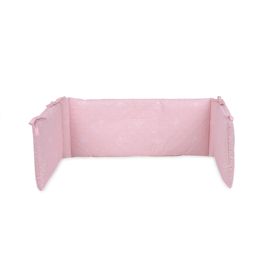 Η φωτογραφία δείχνει ΠΡΟΣΤΑΤΕΥΤΙΚΗ ΠΕΡΙΜΕΤΡΙΚΗ ΠΑΝΤΑ ΚΡΕΒΑΤΙΟΥ ΜΕ ΚΟΡΔΟΝΙΑ1 ΕΝΙΑΙΟ ΤΕΜΑΧΙΟΒΑΜΒΑΚΕΡΗΚΑΤΑΛΛΗΛΗ ΑΠΟ 0+ ΜΗΝΩΝΔιαστάσεις: 145/27cm100% βαμβακερό κάλυμμαΠολυεστερικό γέμισμα