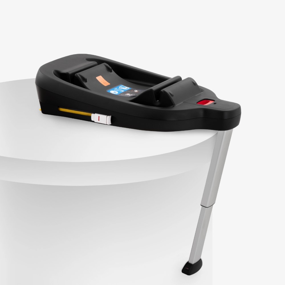 Η φωτογραφία δείχνει Εξασφαλίστε μέγιστη ασφάλεια και ευκολία στη χρήση με τη βάση ISOFIX για κάθισμα αυτοκινήτου i-Prime.