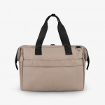 Η φωτογραφία δείχνει Βγείτε με στυλ και πρακτικότητα με τη μαμά τσάντα MAXI.