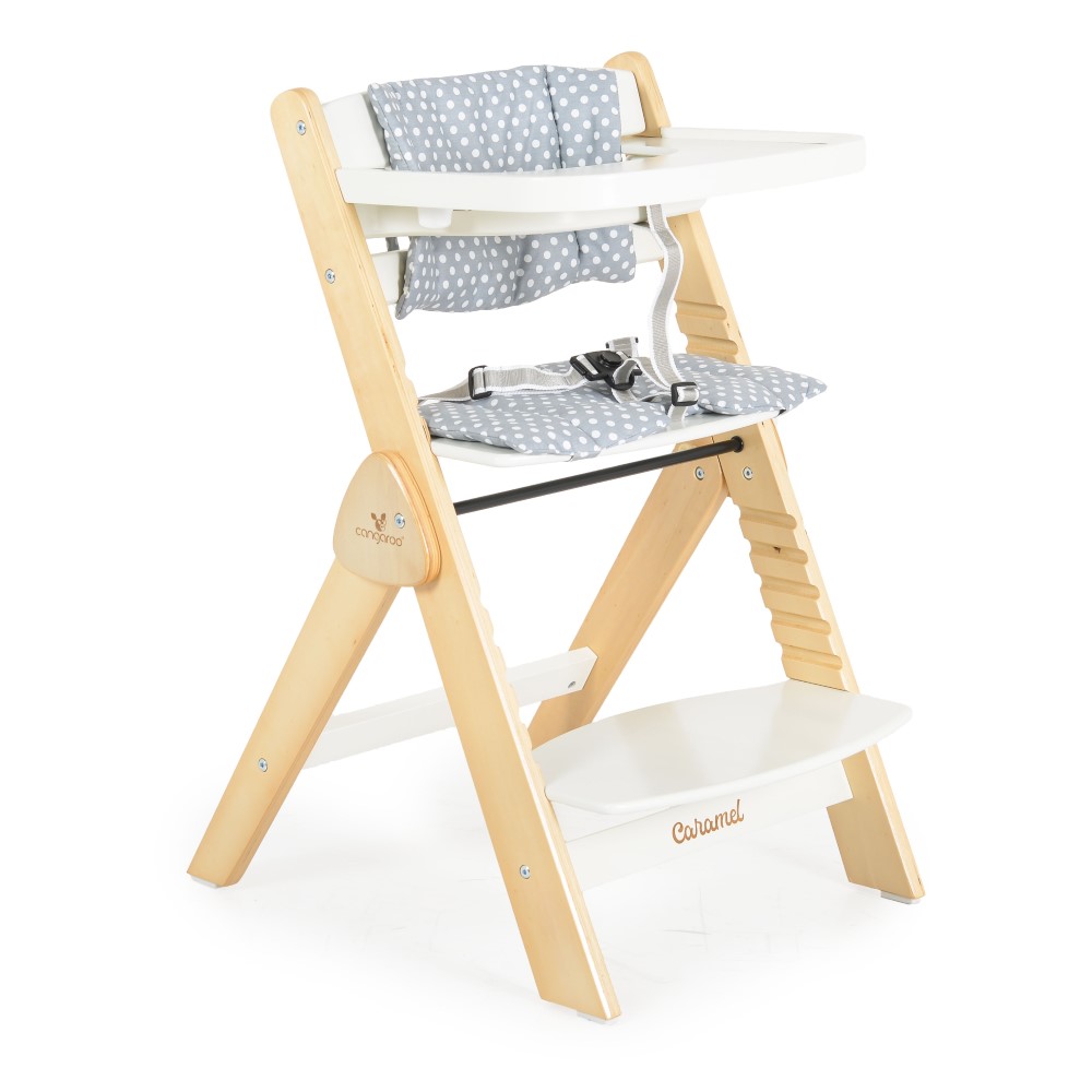 Η φωτογραφία δείχνει Το παιδικό ξύλινο καρεκλάκι Caramel έχει 3 επίπεδα καθίσματος και 6 επίπεδα στο υποπόδιο.