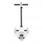 Byox scooter πατίνι Τύπος ρουλεμάν: ABEC-5Υλικό κατασκευής: ΑλουμίνιοΥλικό-μέγεθος τροχών: μπροστά 125/40mm, πίσω 90/40 mmΦως LED  με κουμπί στην σανίδα και στις 2 πλευρές και κατα μήκος του τιμονιού.