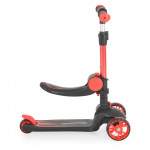 Η φωτογραφία δείχνει Αδειοδοτημένο σκούτερ από τη Maserati S.