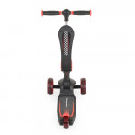 Η φωτογραφία δείχνει Αδειοδοτημένο σκούτερ από τη Maserati S.