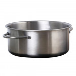 Ξύλινη κουζίνα με 4 αξεσουάρ μαγειρικής.