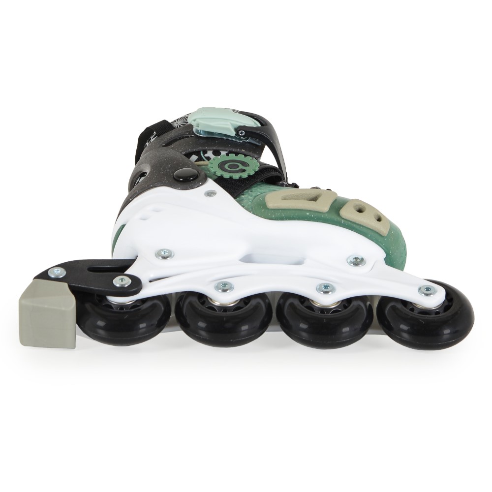 Inline Skates με τετραπλούς τροχούς κατάλληλα για αρχάριουςΚέλυφος: Υψηλής πρόσκρουσης PP Καπάκι δακτύλων/μανσέτα: Υψηλής πρόσκρουσης PP με γκλίτερ Κλείσιμο: ρυθμιζόμενες πόρπες Μπότες επένδυσης: ντεγκραντέ χρώμα γκλίτερ + αναπνεύσιμο βελούδο με επένδυση από αφρώδες υλικό έως και υλικό έγχυσης (SS2m