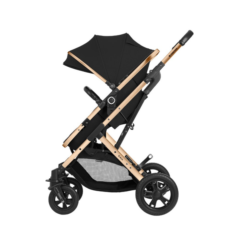 Καρότσι 3 σε 1 της εταιρείας Kikka Boo με ελαφρύ ατσάλινο σκελετό και εύκολο μετρατρέψιμο κάθισμα σε καλαθούνα.