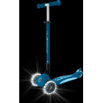 Η φωτογραφία δείχνει Globber Scooter Elite Lights V2 Petrol Blue (439-601-3).