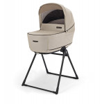 ApticaΜεγάλο πορτ-μπεμπέ Open UpΤους πρώτους μήνες της ζωής, η δομή των μυών και τα οστά του νεογέννητου είναι εύθραυστα.