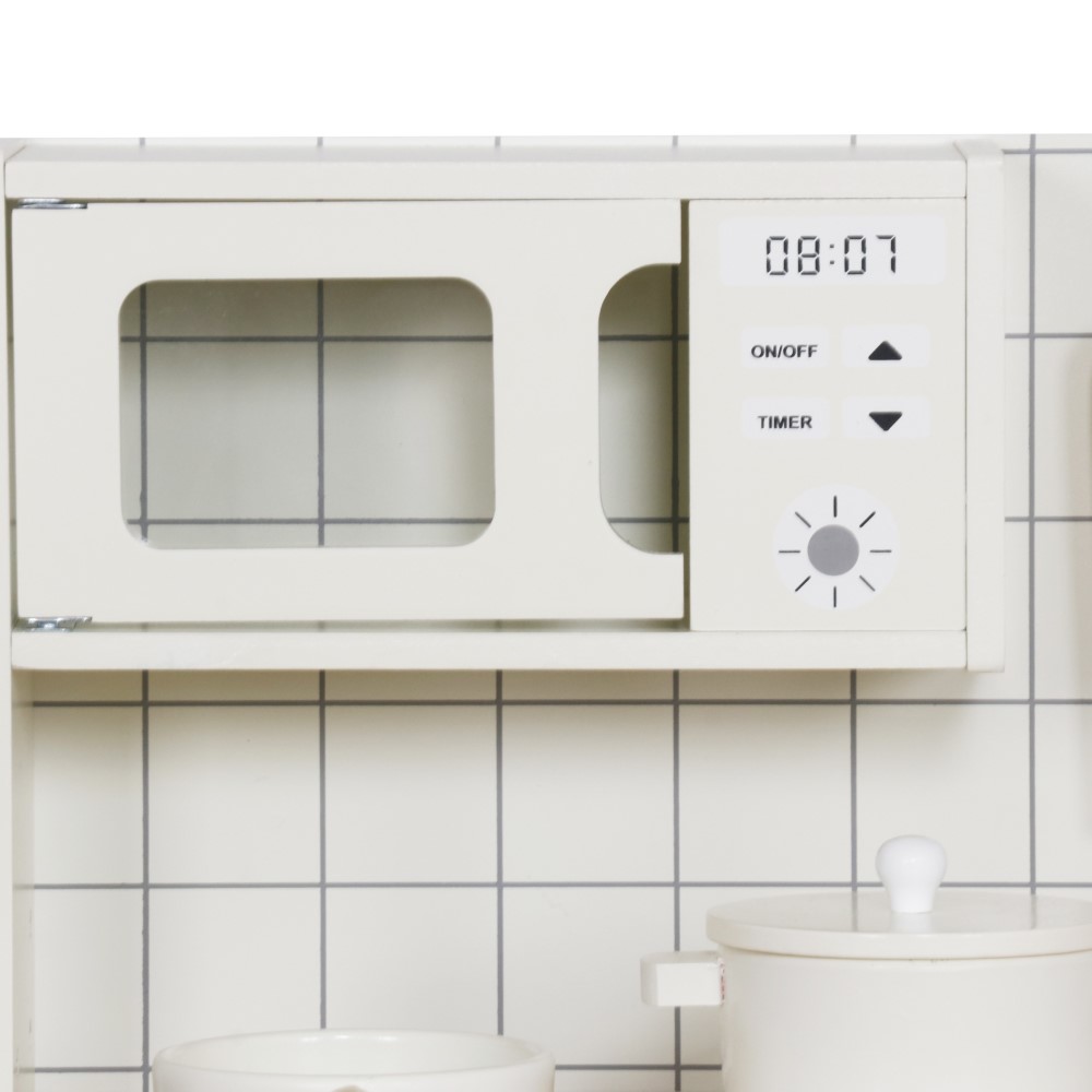 Η φωτογραφία δείχνει 805 / 5.