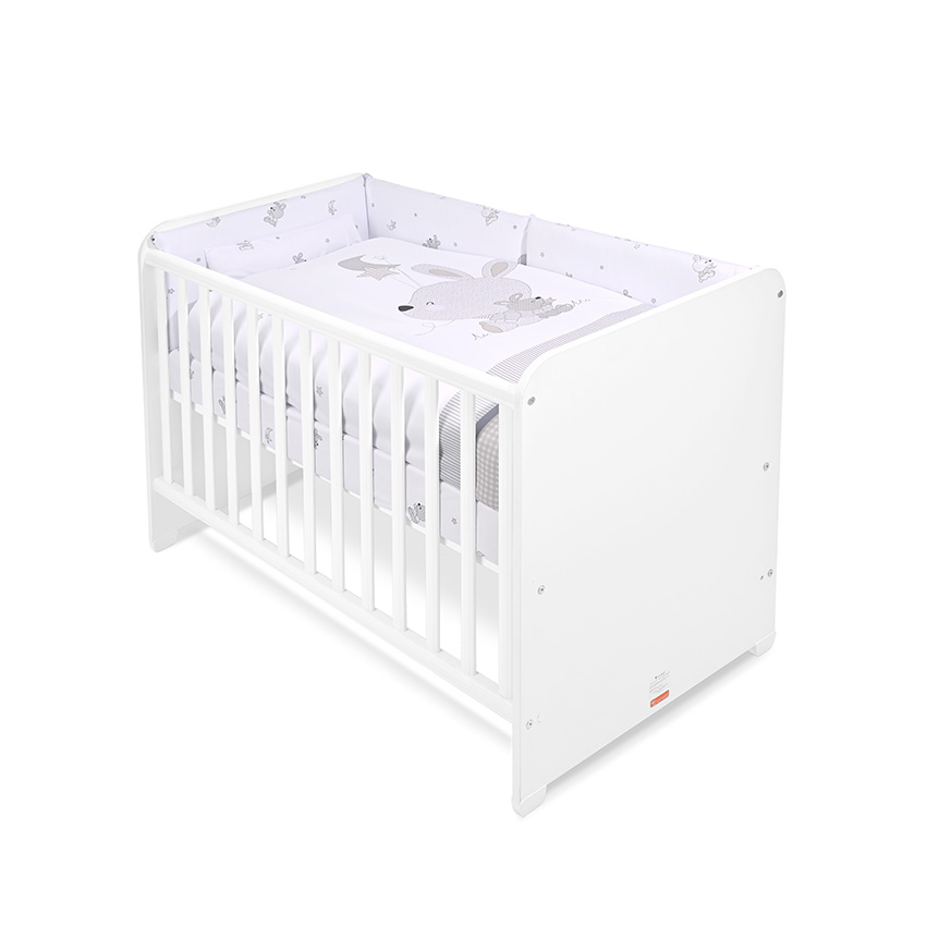 Η φωτογραφία δείχνει Το σετ περιλαμβάνειΠΑΠΛΩΜΑΤΟΘΗΚΗΜέγεθος: 95/140 cmΣύνθεση: Ranforce 100% βαμβάκιΠΑΠΛΩΜΑΜέγεθος: 95/140 cmΚατάλληλο για χρήση σε βρεφική κούνια ή παρόμοιο προϊόν με ελάχιστες διαστάσεις 60/120 cm.