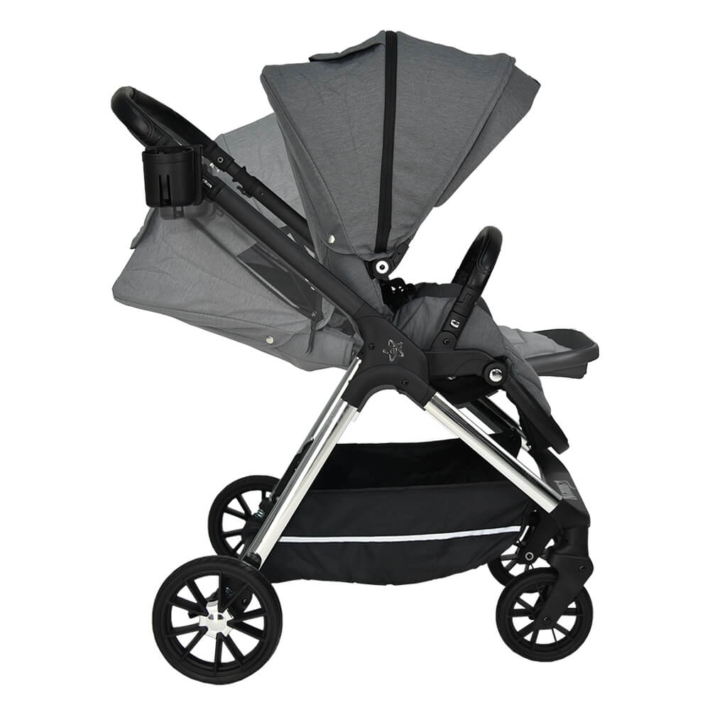 Η φωτογραφία δείχνει Πολυκαρότσι της εταιρείας Bebe Stars.