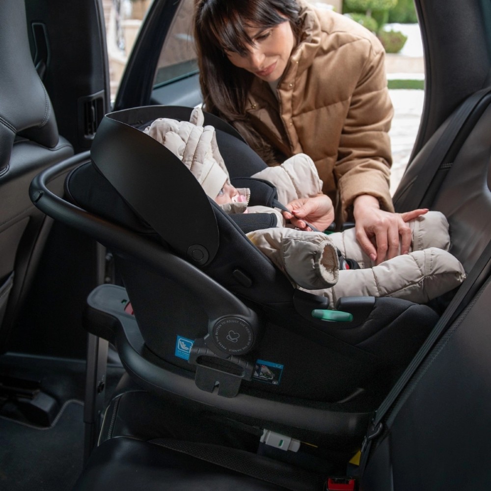 Η φωτογραφία δείχνει Κάθισμα αυτοκινήτου της εταιρείας Kikka Boo.