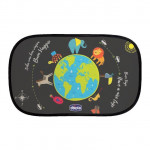 Η φωτογραφία δείχνει 0m+Ηλιοπροστασία για προστασία του παιδιού από τον ήλιο κατά τη διάρκεια των ταξιδιών αλλά και μικρών μετακινήσεων με το αυτοκίνητο.