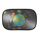 Η φωτογραφία δείχνει 0m+Ηλιοπροστασία για προστασία του παιδιού από τον ήλιο κατά τη διάρκεια των ταξιδιών αλλά και μικρών μετακινήσεων με το αυτοκίνητο.