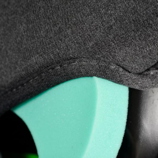 Η φωτογραφία δείχνει Κάθισμα αυτοκινήτου Draco της εταιρείας Cangaroo σχεδιασμένο με γνώμονα τη μέγιστη ασφάλεια και άνεση για το παιδί σας.