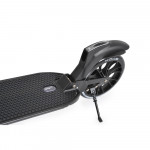 Εύκολα αναδιπλούμενο σκούτερ της εταιρείας Byox κατάλληλο για ηλικίες 8 ετών και πάνω (μέγιστο βάρος 100kg)Εμπρός και πίσω σύστημα ανάρτησης.