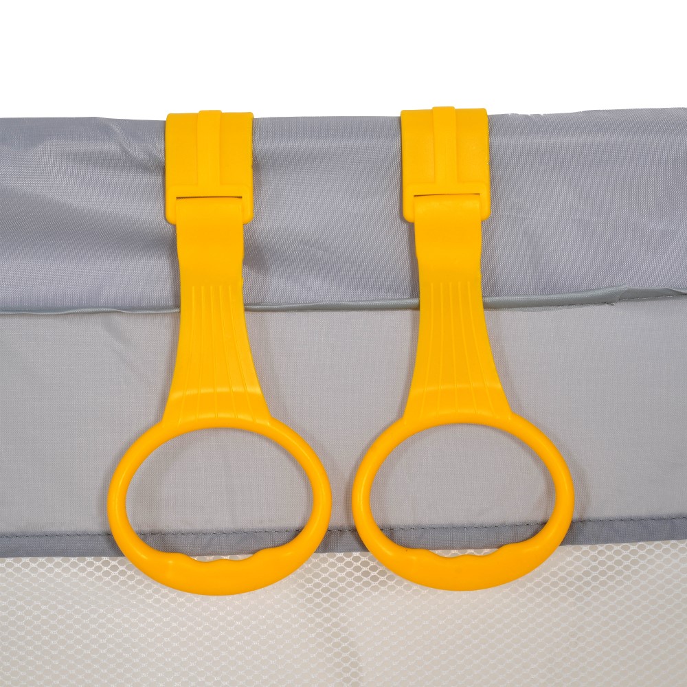 Το σετ παρκοκρέβατου GameZone της Moni έχει σχεδιαστεί για παιδιά ηλικίας 6 έως 36 μηνών, παρέχοντας ένα ασφαλές, άνετο και διασκεδαστικό περιβάλλον παιχνιδιού.