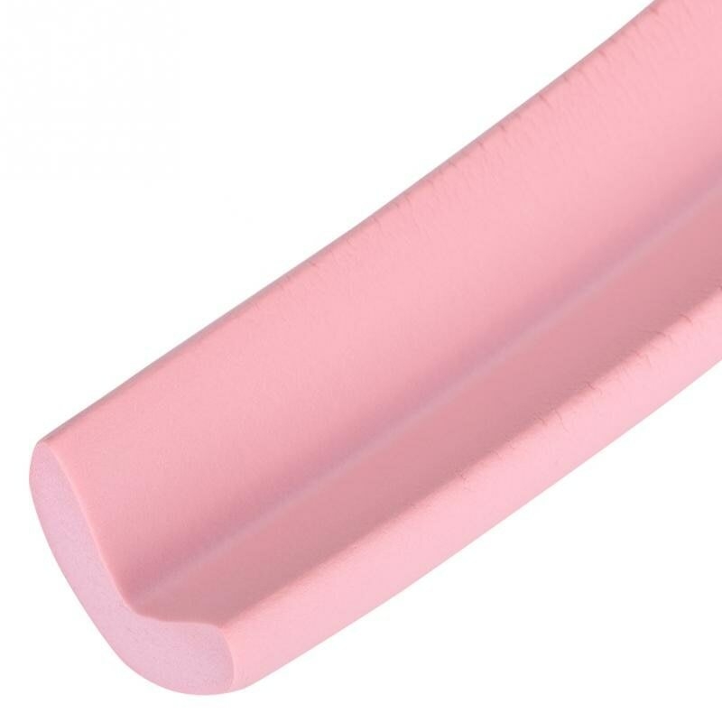 Το προστατευτικό γωνιών Soft Guard προστατεύει τα παιδιά από τραυματισμούς από τις άκρες και τις αιχμηρές γωνίες.