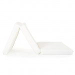 Η φωτογραφία δείχνει Το αναδιπλούμενο στρώμα Snooze Pure είναι βολικό, εύκολο στη μεταφορά και διαθέτει αφαιρούμενη θήκη για εύκολο πλύσιμο και περιποίηση.