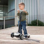 Πατίνι scooter με κάθισμα της εταιρείας Kikka Boo.