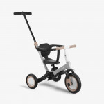 Η φωτογραφία δείχνει Το Flip είναι ένα πολυλειτουργικό τρίκυκλο που μπορεί να χρησιμοποιηθεί με 5 διαφορετικούς τρόπους - Push Mode, Tricycle, Balance Bike και Bike, προσφέροντας στα παιδιά περισσότερη διασκέδαση και άνεση εν κινήσει.