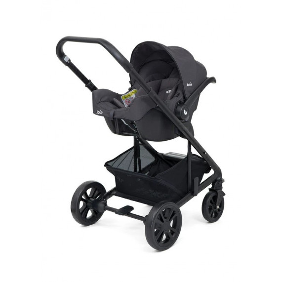 Η φωτογραφία δείχνει Βρεφικό Καρότσι ChromeΈνα καταπληκτικό καρότσι που θα σας λύσει τα χέρια σε κάθε διαδρομή & βόλτα με το μωρό σας!Κατάλληλο από νεογέννητο καθώς διαθέτει επίπεδα ξαπλωτή θέσηΑντιστρεφόμενοΆνετο ενισχυμένο κάθισμα2 θέσεις τοποθέτησης των ποδιώνΔιπλώνει με τη θέση του να κοιτά μπρο