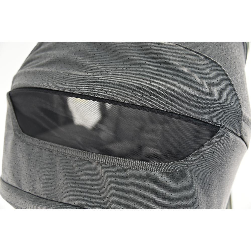 Η φωτογραφία δείχνει Ένα καινούργιο πολυκαρότσι που ήρθε για να σας συνεπάρει τόσο με τον κομψό σχεδιασμό του όσο και την πολυλειτουργικότητά του.