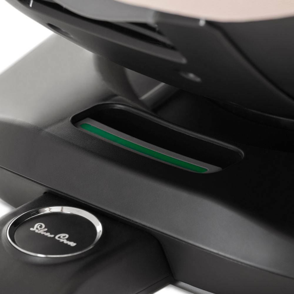 Η φωτογραφία δείχνει Γνωρίστε το Motion 2 – τη δεύτερη γενιά του Motion All Size 360, που πέτυχε την υψηλότερη βαθμολογία σε όλες τις κατηγορίες παιδικών καθισμάτων από τον ανεξάρτητο οργανισμό δοκιμών ADAC.