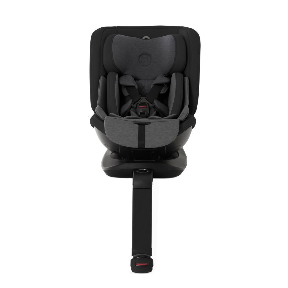 Η φωτογραφία δείχνει Γνωρίστε το Motion 2 – τη δεύτερη γενιά του Motion All Size 360, που πέτυχε την υψηλότερη βαθμολογία σε όλες τις κατηγορίες παιδικών καθισμάτων από τον ανεξάρτητο οργανισμό δοκιμών ADAC.