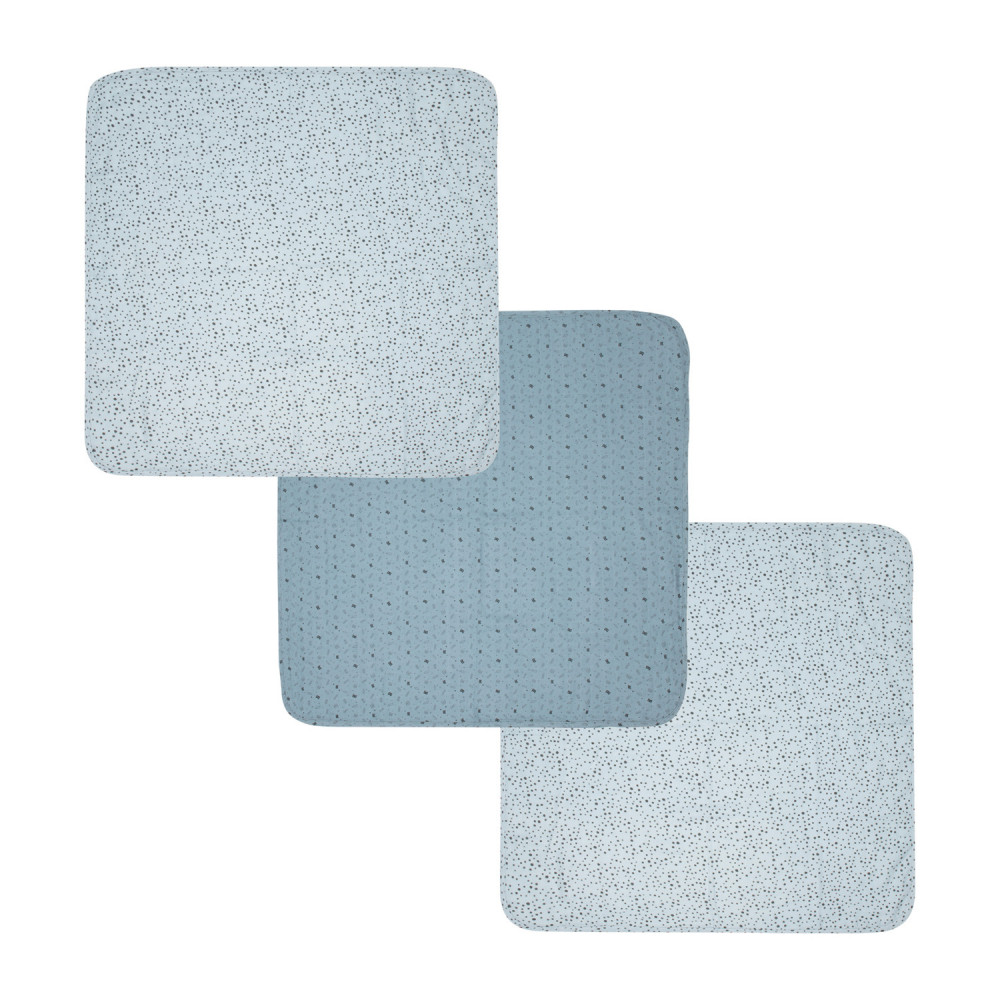 Το μικρό σας τελείωσε με το μπάνιο;Ξεκινήστε να σκουπίζετε έτσι ώστε το μικρό σας να μην κρυώνει πολύ.