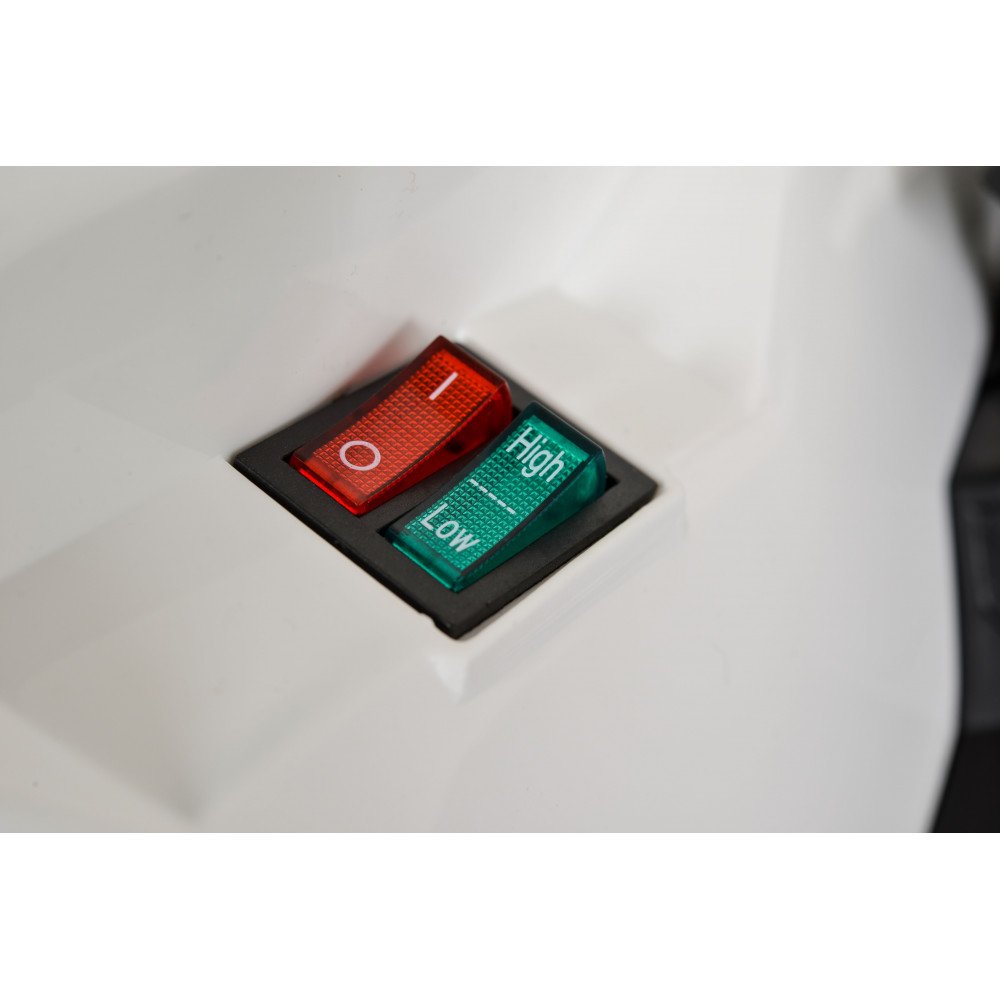 Παιδική ηλεκτροκίνητη γουρούνα της εταιρείας Cangaroo κατάλληλο για παιδιά ηλικίας 3 έως 8 ετών με μέγιστο βάρος 30 κιλάΠλαστικοί τροχοίΜε μουσικά εφέ και θύρα MP3/USBΔιακόπτης για κίνηση προς τα εμπρός/πίσωΜπαταρία - 1*12V7AhΔύο κινητήρες κίνησηςΔιαστάσεις:103.