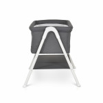 Η φωτογραφία δείχνει Η βρεφική κούνια Kalinihta είναι η τέλεια λύση για τον ύπνο των νεογέννητων και καλύπτει βάρος εως και τα 11 κιλάΟι δύο πλευρές του πλέγματος είναι αεριζόμενες και διαφανείς.