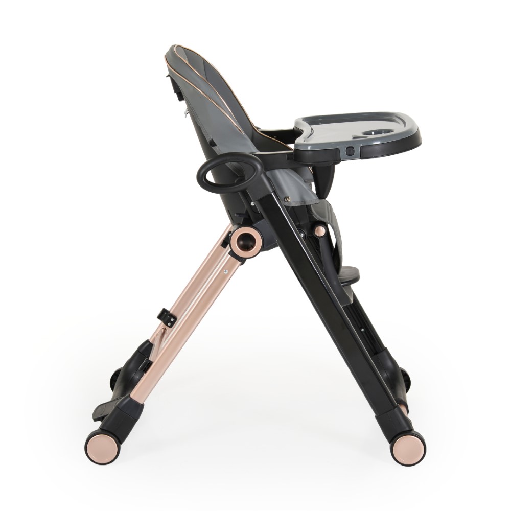 Η φωτογραφία δείχνει Το παιδικό καρεκλάκι Prime είναι μοναδικό με τη σταθερότητα, την ποιότητα και την άνεσή του.