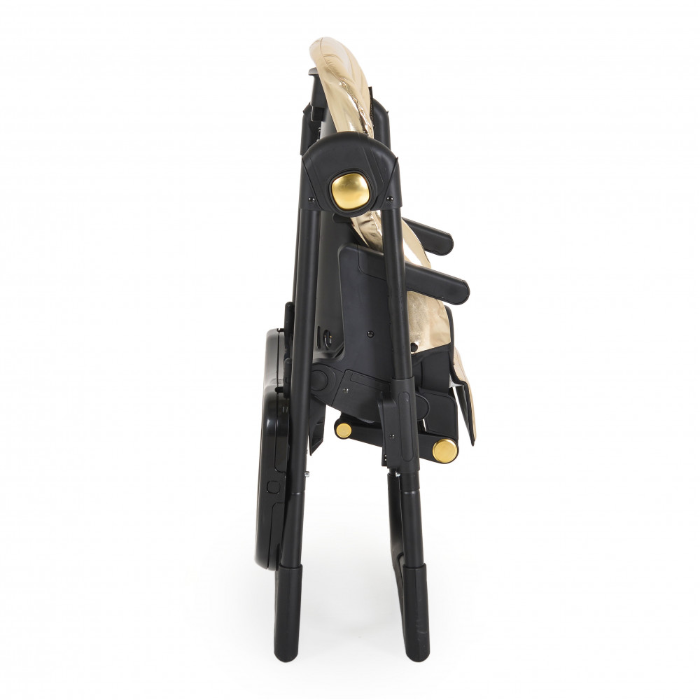 Η φωτογραφία δείχνει Το παιδικό καρεκλάκι Tiramisu μετατρέπεται σε κανονικό κάθισμα αποσπώντας το κάθισμα.