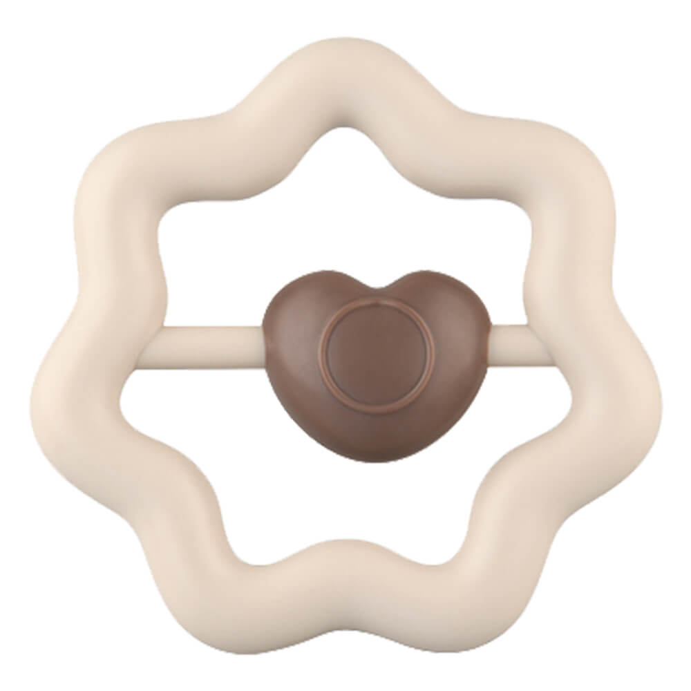 Το σετ διαθέτει λάμπα νυκτός, μασητικά και κουδουνίστρες (μαλακές και μη), καθώς και μια κουδουνίστρα με δυνατότητα να κρεμάσετε τη πιπίλα του μωρού σας.