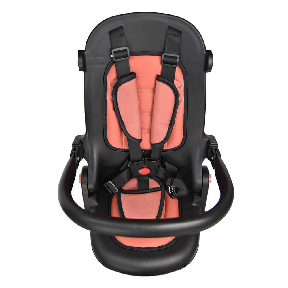 Σας παρουσιάζουμε το νέο&nbsp; τρίκυκλο Racer 3 σε 1 της Bebe Stars , o απόλυτος σύντροφος περιπέτειας για τον μικρό σας εξερευνητή!Ετοιμαστείτε να πετάξετε στα ύψη σε συναρπαστικές περιπέτειες με το τρίκυκλο Racer! Σχεδιασμένο για να παρέχει άνεση, ασφάλεια και ατελείωτη διασκέδαση, αυτό το καινοτό