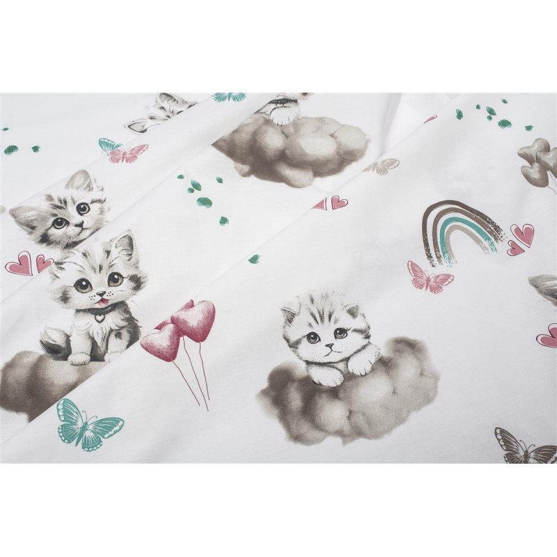 Η φωτογραφία δείχνει Βρεφική πάνα χασέ, εμπριμέ με χαρούμενα χρώματα και μοντέρνες βρεφικές παραστάσεις, διαστάσεων 80X80 cm.